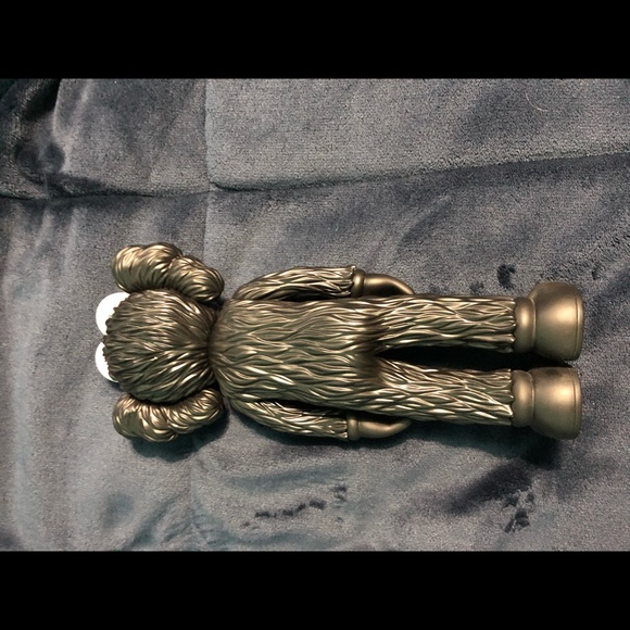 Kaws BFF Open Edition Black - Picture 2 of 3
